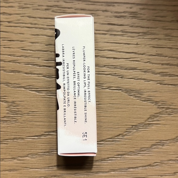 NEW Fenty Beauty Gloss Bomb Heat in HOT CHOCOLIT - Picture 3 of 10